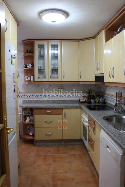Foto f2217047-8022-4915-8c53-481259f58d0a. Ático en calle estepona 6 atico junto virgen de las angustias y paseo del salon en Granada