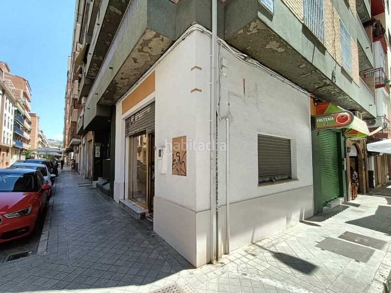 Foto a27db931-2e3a-4640-88e7-cba2fc98757f. Alquiler local comercial alquiler de local comercial en zona alhamar en Granada