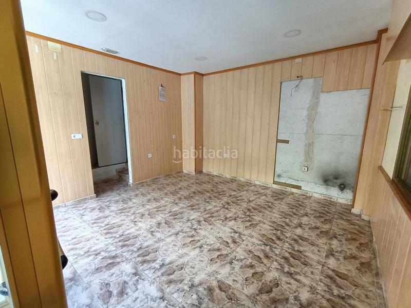 Foto c32bac42-6e72-478c-a3ae-0690a4759c1e. Alquiler local comercial alquiler de local comercial en zona alhamar en Granada