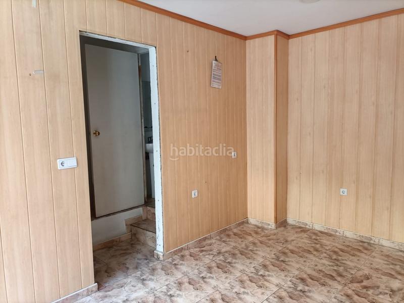 Foto bd50d8f2-2e40-4ac7-b4df-50d4710cd272. Lloguer local comercial a Fígares Granada