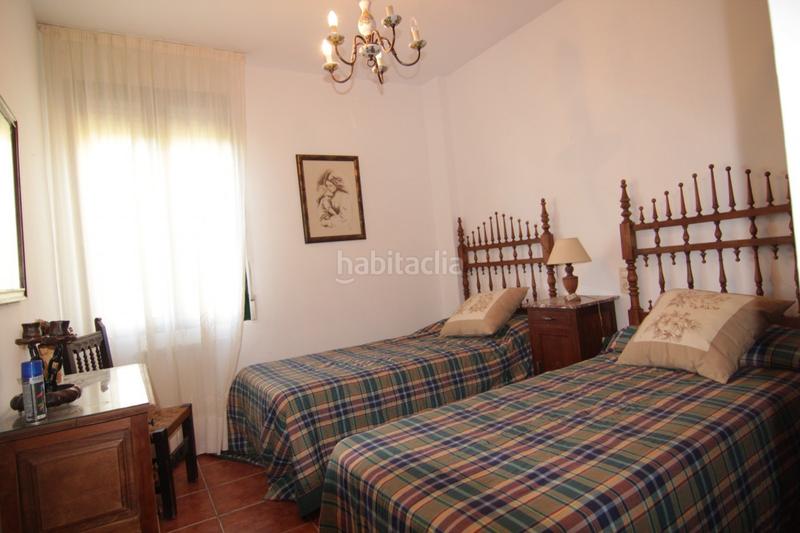 Foto 1bea4af1-a30a-4eb2-a2f2-321e880775f7. Casa amb calefacció piscina a Fargue Granada