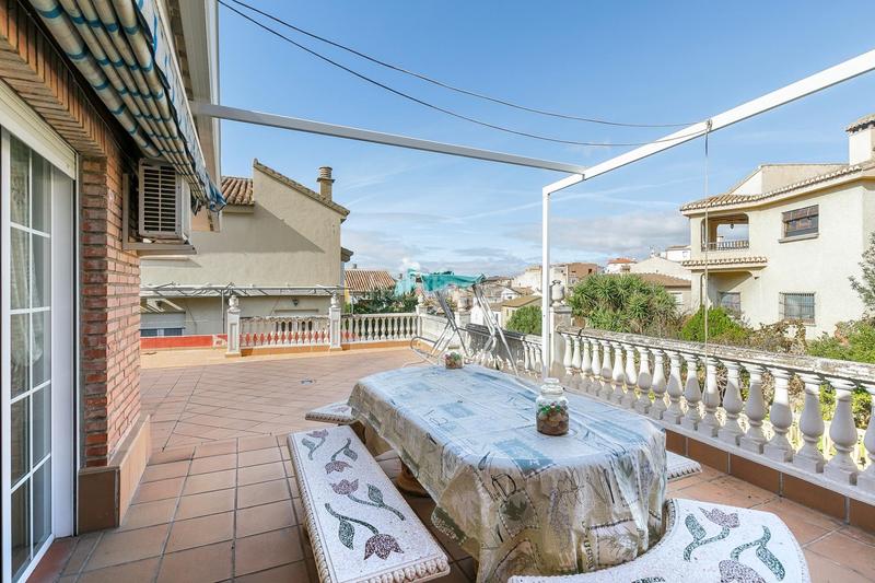 Foto ef9e5337-1852-4040-96e4-455aef2b12ef. Chalet fantastica oportunidad en huetor !!!! en Huétor Vega