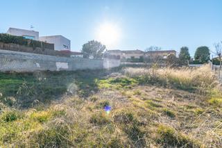 Terrain résidentiel à Calle calle de altea 28. Venta de solar urbano, urbanización cortijo de la luz
