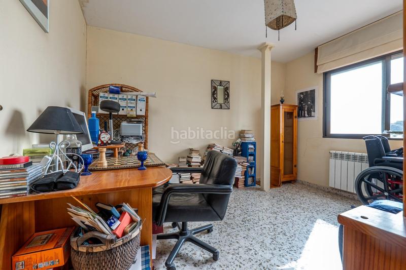 Foto 7abca33d-f2b3-4631-a25d-d28b1fb9a1ad. Chalet en camino de la barrera (far) 58 el Fargue 2000 metros de parcela segregable con chalet de 178m en tres plantas mas nave de 90 metros en Granada