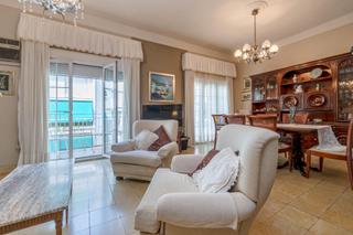 Appartement  Calle pedro antonio de alarcon. Amplísima vivienda al lado de recogidas
