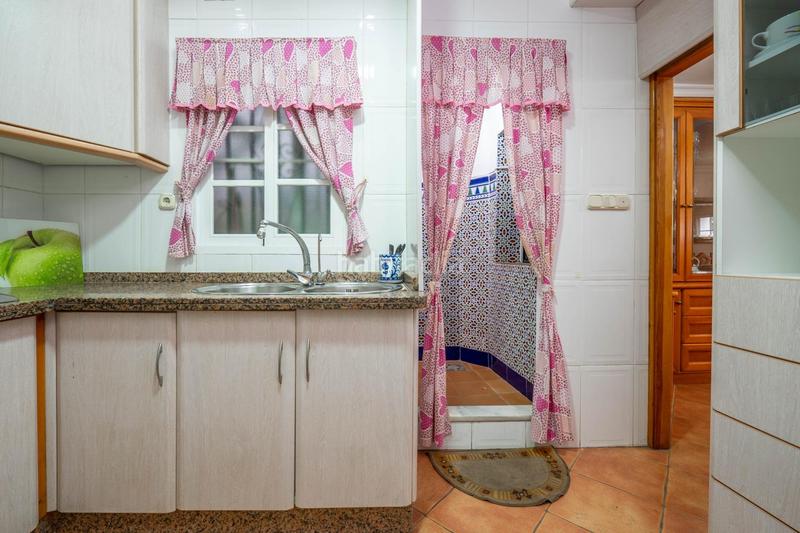 Foto 7d3cc0b0-e893-4845-a870-127d1f722375. Casa in Centro Salobreña