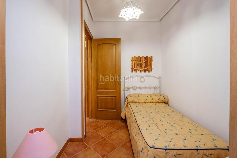 Foto adfc9edb-56fd-45b6-9e8b-5be32772b2a6. Casa in Centro Salobreña