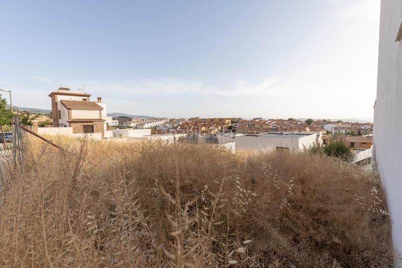 Foto 5c912493-a2b3-4251-841f-6a043b4f7f80. Terreny residencial a calle malvasía 7 a Huétor Vega