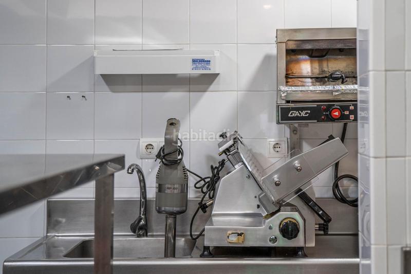 Foto 3cf14619-9b6d-4dcd-91a8-6de1d971e1be. Local comercial a calle profesor francisco dalmau 11 a Granada