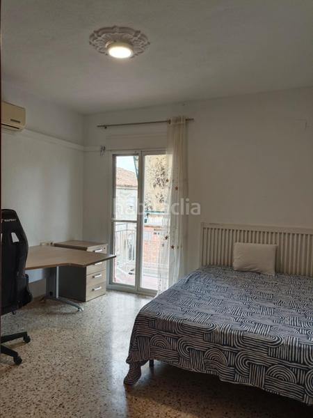 Foto fe4d62e8-770f-4160-9f93-b67d1591fb01. Alquiler piso alquiler temporal para estudiantes, erasmus, trabajadores en Granada