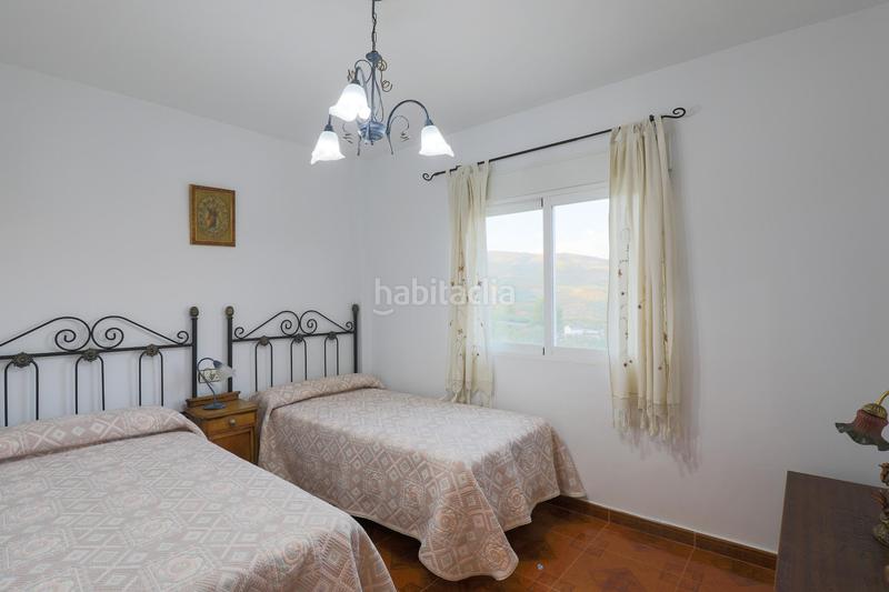 Foto 043e9030-d2be-4a00-9784-7e5c94eb0be5. Casa amb aparcament a Albuñuelas