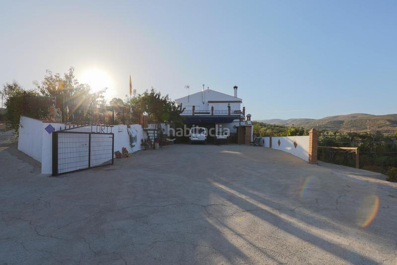 Foto 2e787d4c-9bb2-4bd7-bde7-7048623f159a. Casa amb aparcament a Albuñuelas