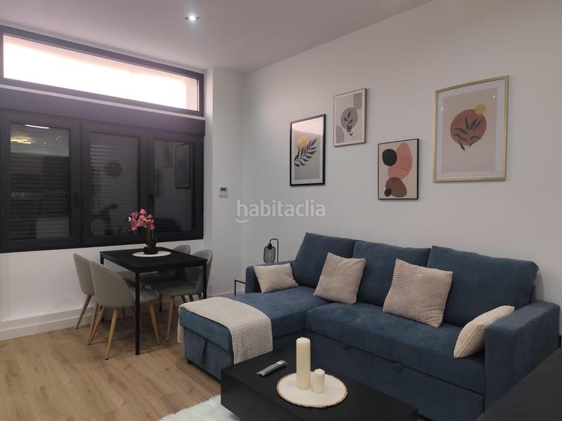 Foto 1d7bef58-225b-4735-8d26-f71a3c3dd53b. Alquiler apartamento moderno apartamento en alquiler en zona parque del genilneptunoarabial en Granada