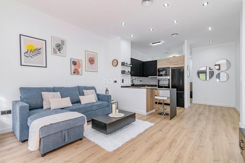 Foto 5ae22c16-34aa-425f-83a7-0a28841450d9. Alquiler apartamento moderno apartamento en alquiler en zona parque del genilneptunoarabial en Granada