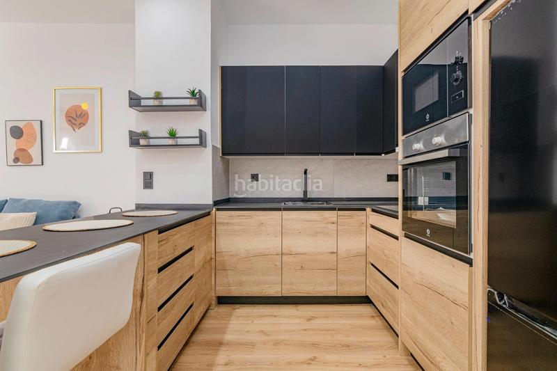 Foto 7b68cd4a-b889-4278-aa4f-57473a03c7ed. Alquiler apartamento moderno apartamento en alquiler en zona parque del genilneptunoarabial en Granada