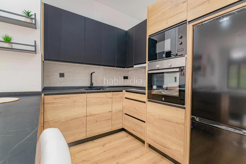 Foto 807c3a13-7b00-4923-ba62-e18615b4f573. Alquiler apartamento moderno apartamento en alquiler en zona parque del genilneptunoarabial en Granada