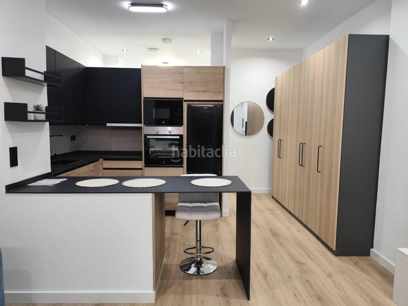 Foto 8a09429d-372d-4861-ac40-243d2acf2a20. Alquiler apartamento moderno apartamento en alquiler en zona parque del genilneptunoarabial en Granada