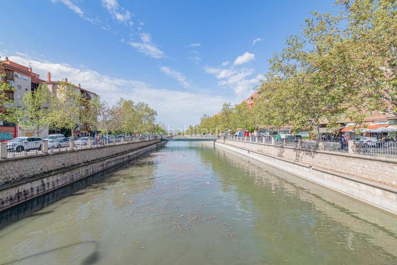 Foto b0379de9-78f2-446b-8a47-00d2caf1d105. Alquiler apartamento moderno apartamento en alquiler en zona parque del genilneptunoarabial en Granada