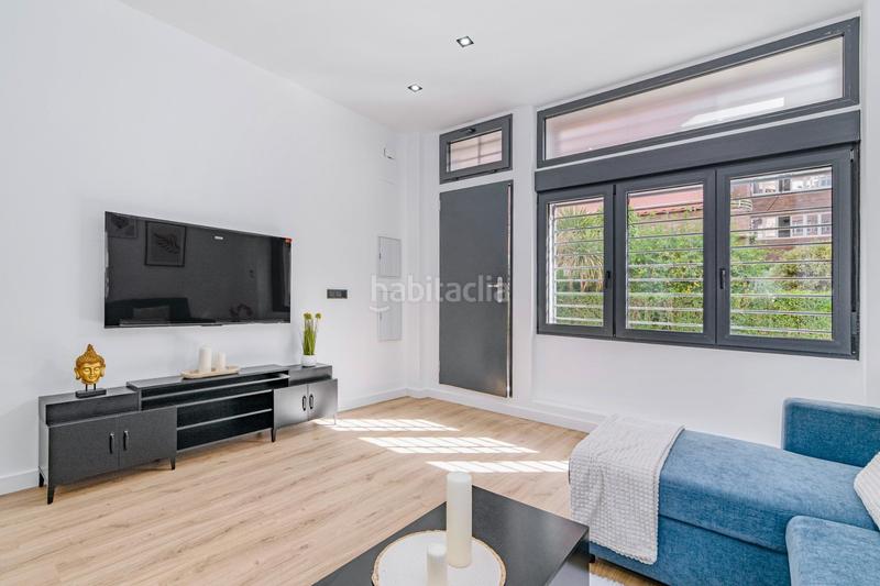 Foto ff1c024b-8c60-405a-b6f3-dbebb641bb13. Alquiler apartamento moderno apartamento en alquiler en zona parque del genilneptunoarabial en Granada