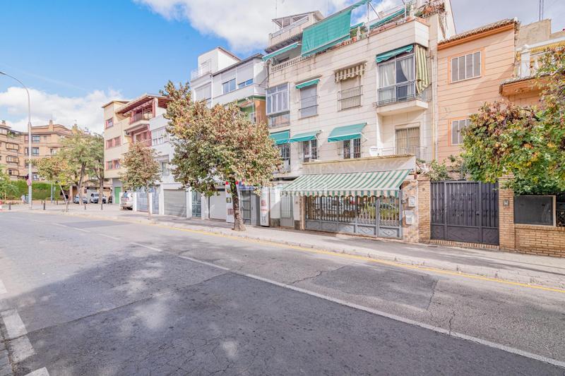 Foto 82535203-bd17-47d5-af76-91bf439b34bc. Piso  en la codiciada zona del genil capital en Granada