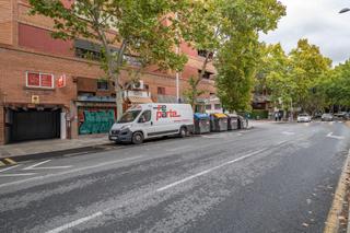 Aparcament cotxe  Calle calle del cardenal parrado. Garaje cerrado avenida madrid