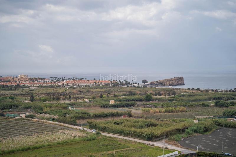 Foto f9c4bc58-8d1d-4637-814d-b621057ef294. Terreny residencial a carretera malaga (cal) 74 a Salobreña