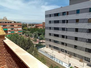 Alquiler Piso  Avenida cadiz. Alquiler con cochera en avenida de cadiz