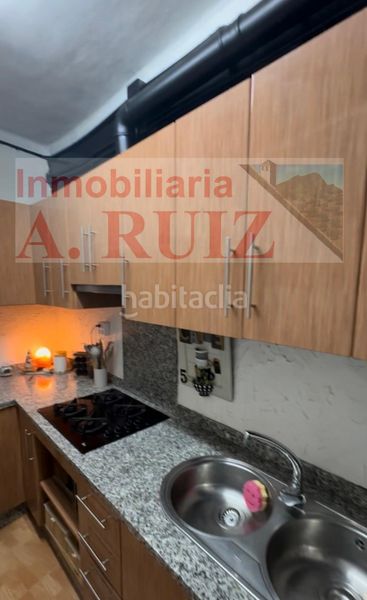 Foto 2b0f3d71-6a9e-4393-b8f9-00d35bf83679. Pis amb xemeneia a Rute