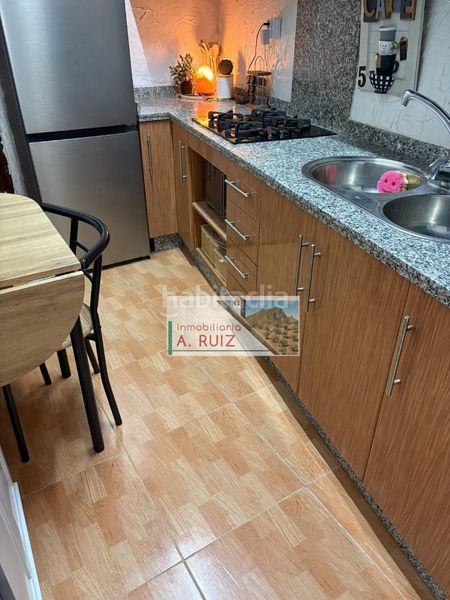 Foto cc1cb274-2343-47c6-b7de-06831f81ef9b. Pis amb xemeneia a Rute
