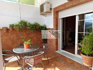 Haus in Priego de Córdoba. Casa amplia y luminosa en priego de córdoba