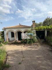 Finca rústica a Priego de Córdoba. Encantadora casa y finca rústica en plena naturaleza