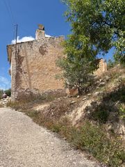 Casale in Priego de Córdoba. Cortijo para reformar con vistas espectaculares