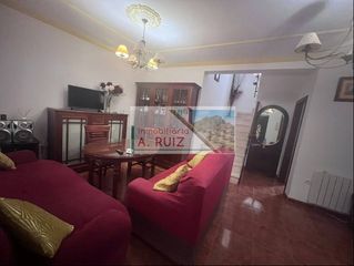 Casa in Priego de Córdoba. Acogedora casa en el calvario