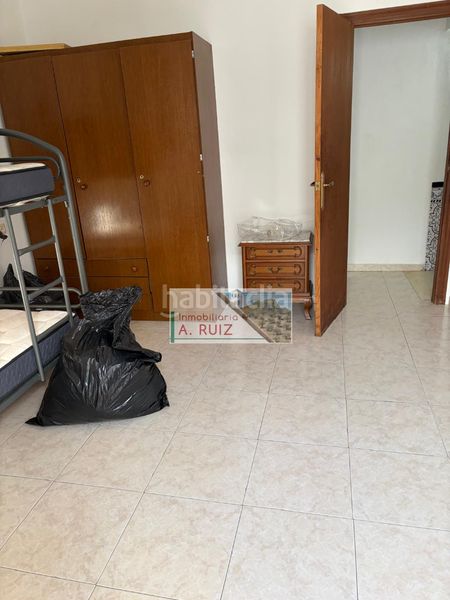 Foto 734bd18c-b30e-45b5-9294-0a3e8ef7326c. Casa adossada a Almedinilla