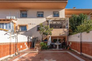 Casa adossada  Avenida andalucía. Adosada en ogijares
