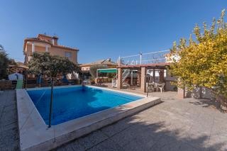Maison à Polideportivo. Chalet independiente