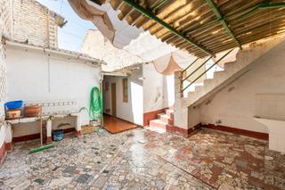 Casa a Calle virgen del carmen 9. Vivienda con 300 metros de parcela