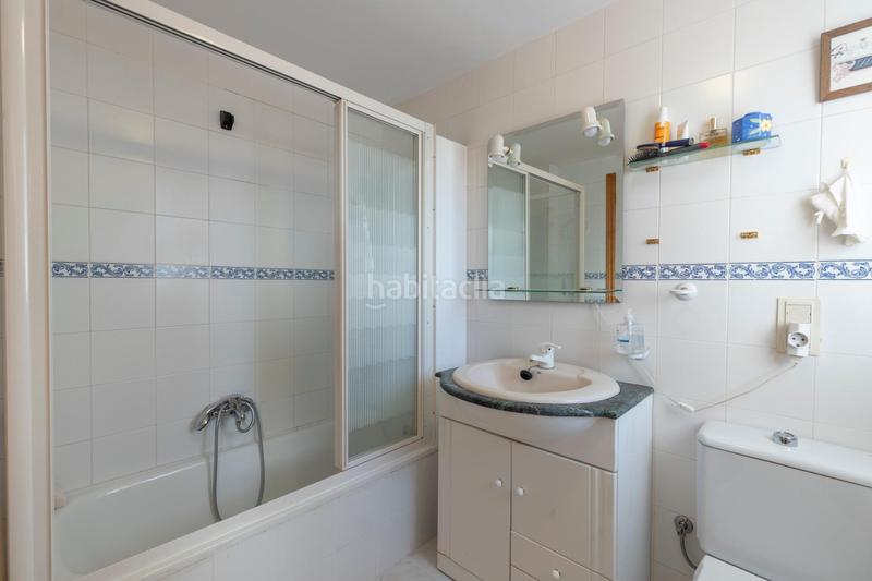 Foto b343281e-31e6-455d-9a6e-9a7d65c550f0. Chalet en calle ronda de la luz 36 chalet con parcela de 660 metros y ademas amueblado en Albolote