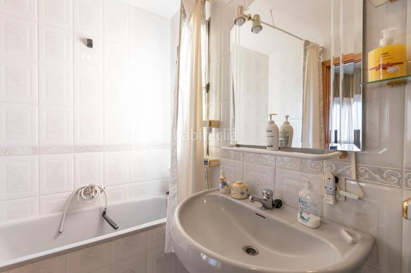 Foto e36464f7-a29a-408b-8547-aa1dfb31e775. Chalet en calle ronda de la luz 36 chalet con parcela de 660 metros y ademas amueblado en Albolote