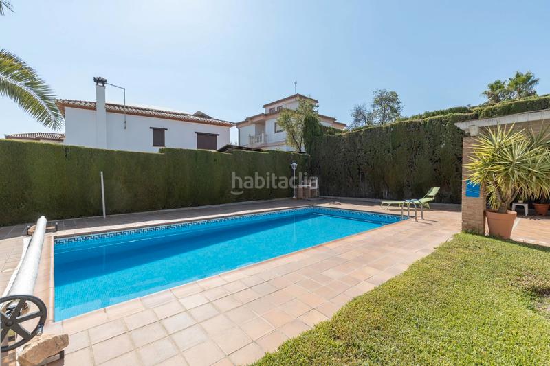 Foto c21bf52f-1967-488e-ba4d-10f20e3943dd. Chalet en calle lirio 7 chalet en gojar en Gójar