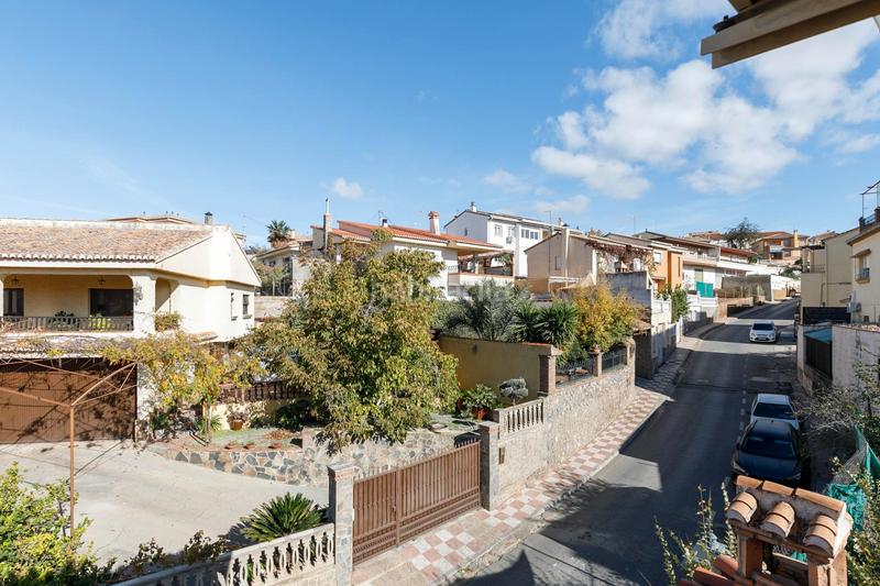 Foto 5f948ea3-0648-4afa-88ae-23d0fb58ac3c. Chalet en calle sierra nevada 54 huetor vega gran vivienda en Huétor Vega
