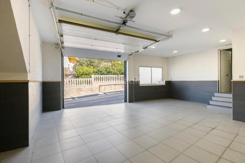 Foto e2f16cc9-171a-405b-9939-de93c185c244. Chalet en calle sierra nevada 54 huetor vega gran vivienda en Huétor Vega
