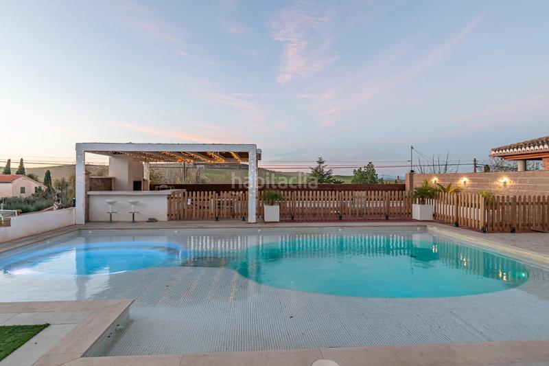 Foto 0554c114-8900-4b62-892d-f3536f96f145. Chalet  reformado con piscina en Otura