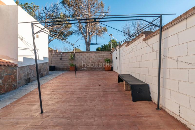 Foto 72692807-4569-4fb9-83b3-01e6e4a6520f. Chalet  reformado con piscina en Otura