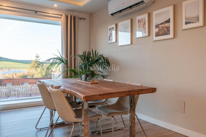 Foto c72d4bba-c97a-448d-be16-f59b5a9a9fd0. Chalet  reformado con piscina en Otura