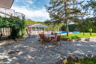 Chalet  Calle meson 7. Chalet en huetor santillan