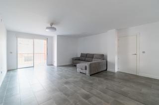 Pis  Calle doctor barraquer. Buscas un hogar listo para estrenar en el corazn de albolote?