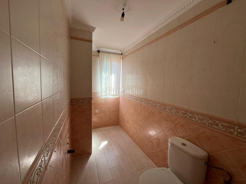 Foto c8b457dc-1a93-4e24-ad6c-3cbab5103db9. Maison dans calle calle londres dans Purchil Vegas del Genil