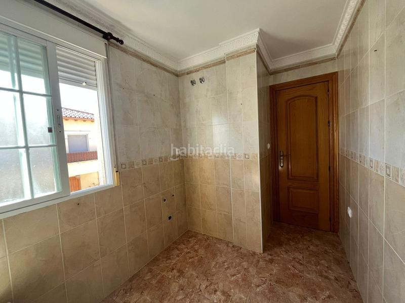 Foto f5be6ce6-3c32-4f93-bd18-6f558541d699. Maison dans calle calle londres dans Purchil Vegas del Genil