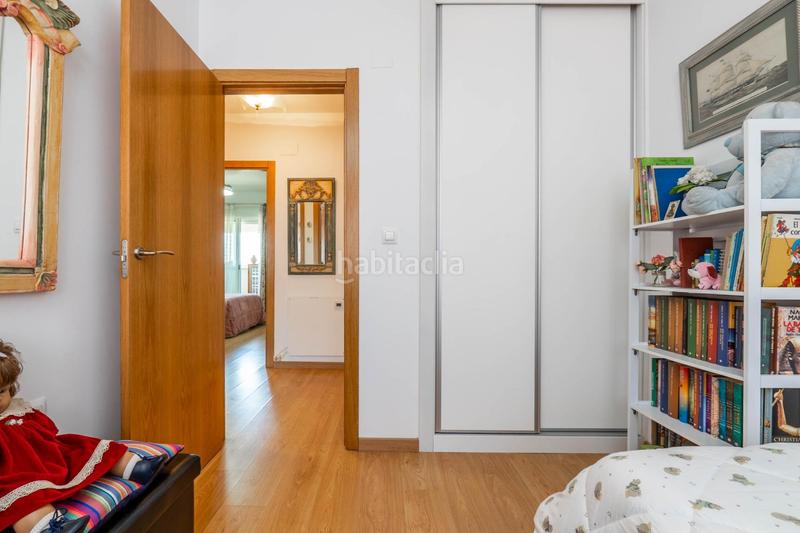 Foto adcc1743-d7f7-4f28-b15c-8f02e22bea96. Casa adossada amb aparcament piscina a Belicena Vegas del Genil